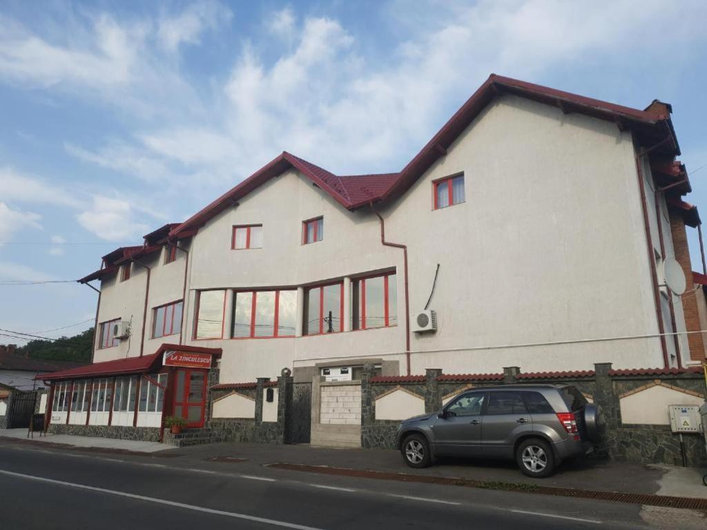 La Zinculescu Hotel Albestii Paminteni Luaran gambar
